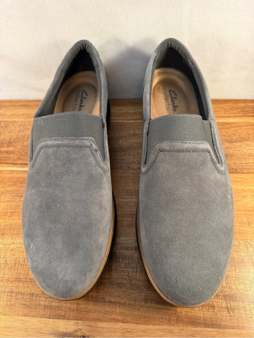 Clarks Collection Light Grey Suede Slip-on Loafers Size 10W NWT